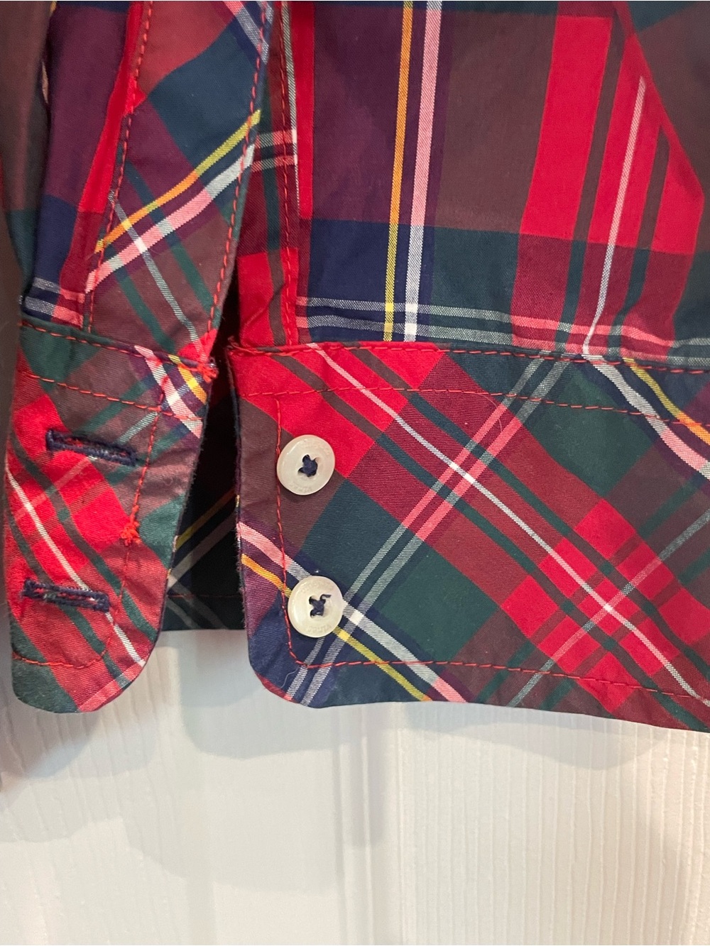 Vineyard Vines Red and Green Plaid Button-Up Blouse Size 18 - Picture 5 of 8